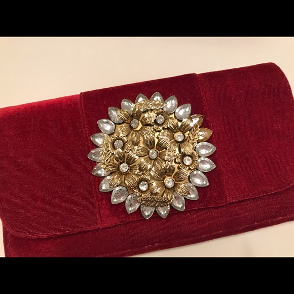 Vintage Red Velvet Clutch - Picture 6 of 6